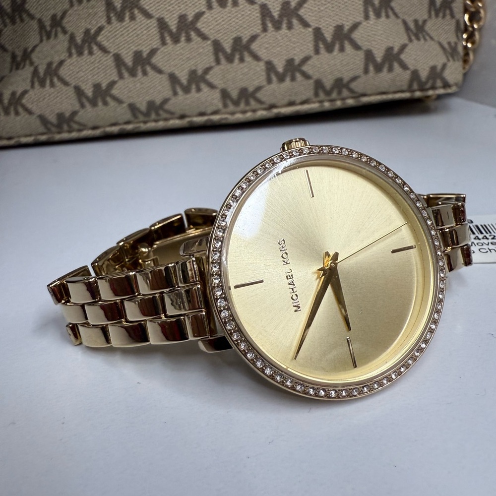 Michael Kors Gold Crystal-Embellished Watch🩷🩷☺️